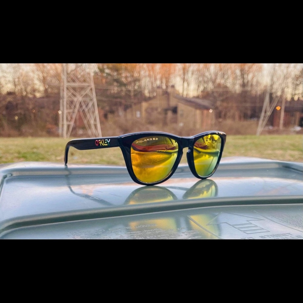 Oakley frogskin polarized